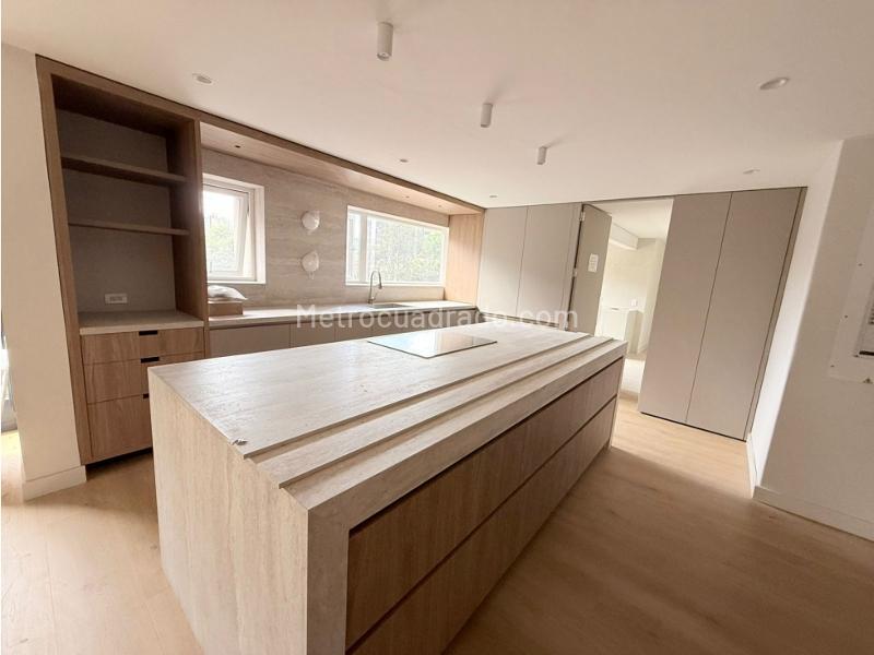 Piso – Bogotá, El Nogal - Más