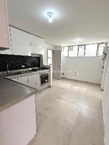 Apartamento en venta en Santa Barbara, Bogotá · foto 13 de 19