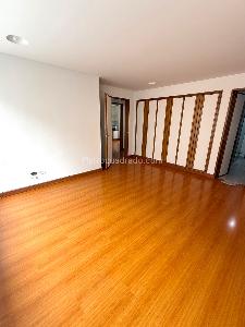 Apartamento en venta en Santa Barbara, Bogotá · foto 3 de 19