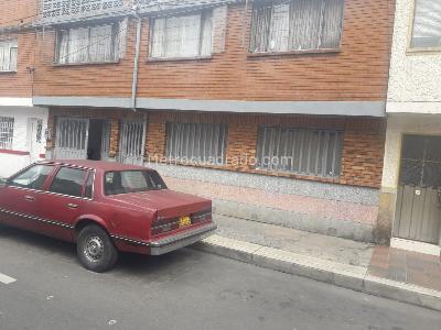 Casa en venta en Ciudad Jardin Norte, Bogotá · foto 2 de 10