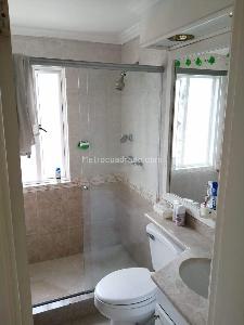 Casa de 5 alcobas en venta en San Jose De Bavaria, Bogotá, 480 m² · foto 3 de 8