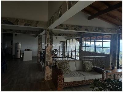 Casa de 3 alcobas en venta en San Felix, Bello, 1700 m² · foto 3 de 19