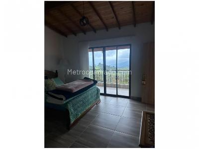 Casa de 3 alcobas en venta en San Felix, Bello, 1700 m² · foto 12 de 19