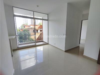 Apartamento de 2 alcobas en venta en Madera, Bello, 55 m² · foto 2 de 11