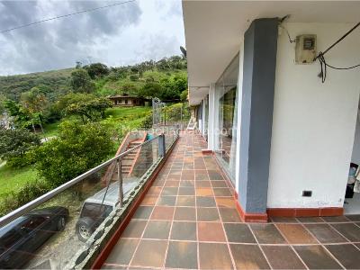 Casa de 5 alcobas en venta en Autopista Medellin Bogota, Medellín · foto 11 de 12