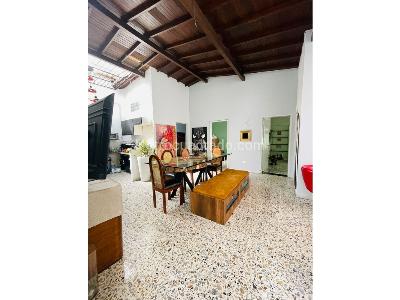 Casa de 5 alcobas en venta en Simon Bolivar, Medellín, 240 m² · foto 4 de 20