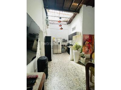 Casa de 5 alcobas en venta en Simon Bolivar, Medellín, 240 m² · foto 8 de 20