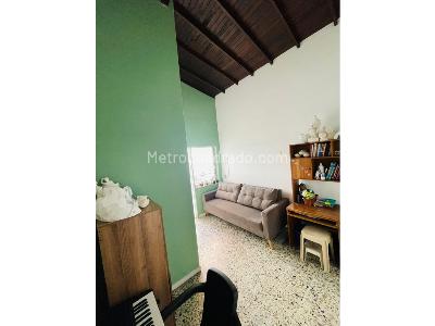 Casa de 5 alcobas en venta en Simon Bolivar, Medellín, 240 m² · foto 14 de 20