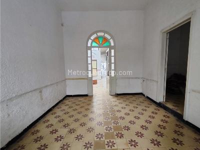 Casa de 5 alcobas en venta en Prado Centro, Medellín, 420 m² · foto 3 de 10