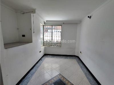 Casa de 5 alcobas en venta en Prado Centro, Medellín, 420 m² · foto 7 de 10