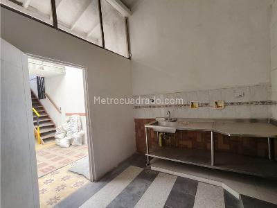 Casa de 5 alcobas en venta en Prado Centro, Medellín, 420 m² · foto 10 de 10