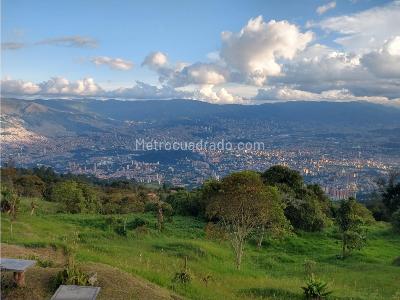 Casa de 4 alcobas en venta en San Cristobal, Medellín · foto 7 de 8