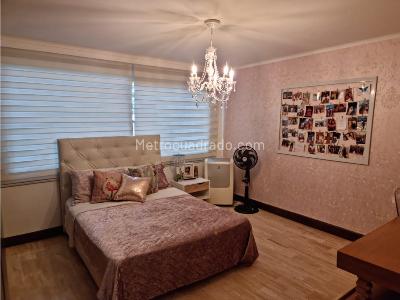 Apartamento de 5 alcobas en venta en Loma De Alejandria, Medellín, 316 m² · foto 13 de 20
