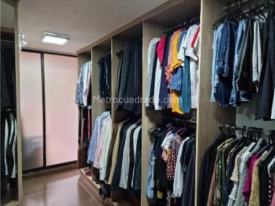 Apartamento de 5 alcobas en venta en Loma De Alejandria, Medellín, 316 m² · foto 14 de 20