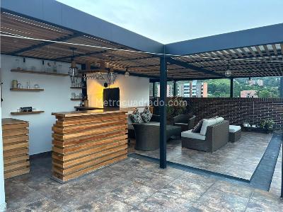Apartamento de 3 alcobas en venta en La Castellana, Medellín, 198 m² · foto 12 de 17