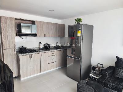 Apartamento en venta en La Gloria, Itagüí · foto 3 de 15