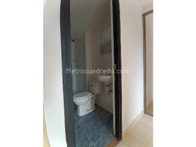 Apartamento de 3 alcobas en venta en El Mirador, Bello, 54 m² · foto 8 de 11