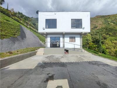 Casa de 5 alcobas en venta en Vereda La Delgadita, Bello, 2000 m² · foto 6 de 20