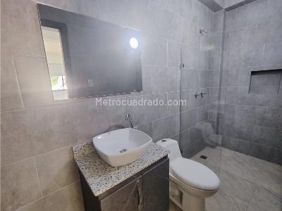Casa de 5 alcobas en venta en Vereda La Delgadita, Bello, 2000 m² · foto 13 de 20