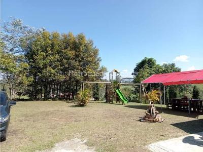Apartamento de 2 alcobas en venta en Rionegro, Rionegro · foto 2 de 15
