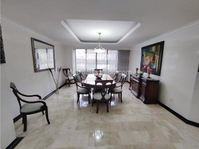 Apartamento en venta en El Poblado, Medellín · foto 6 de 20