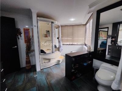 Apartamento en venta en El Poblado, Medellín · foto 10 de 20
