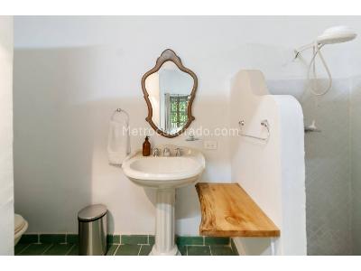 Casa de 5 alcobas en venta en El Poblado, Medellín, 1574 m² · foto 17 de 20
