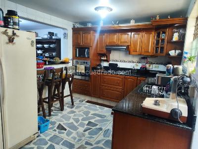 Casa de 3 alcobas en venta en Prado Centro, Medellín, 115 m² · foto 4 de 17