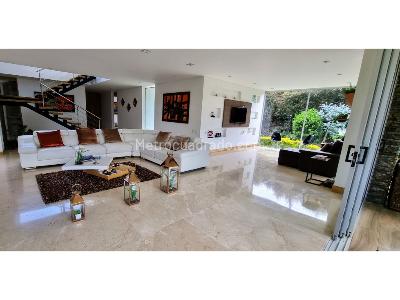 Casa de 4 alcobas en venta en Alto De Las Palmas, Envigado, 1461 m² · foto 9 de 20