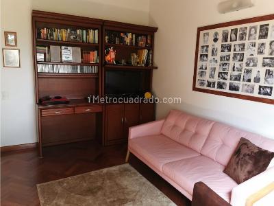 Casa de 5 alcobas en venta en El Poblado, Medellín, 243 m² · foto 13 de 20