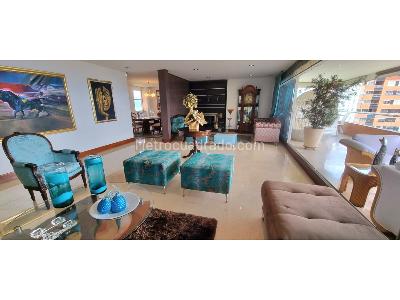 Apartamento en venta en Poblado, Medellín · foto 7 de 20