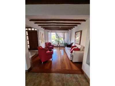 Casa de 4 alcobas en venta en Sabaneta, Sabaneta, 350 m² · foto 2 de 16