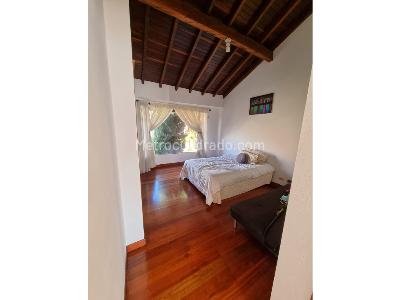 Casa de 4 alcobas en venta en Sabaneta, Sabaneta, 350 m² · foto 11 de 16
