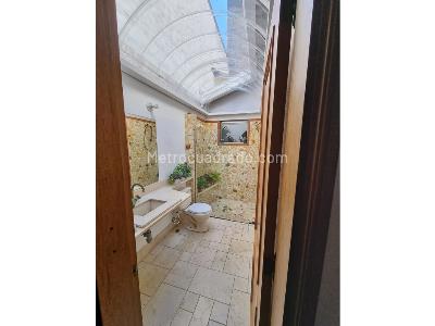 Casa de 4 alcobas en venta en Sabaneta, Sabaneta, 350 m² · foto 14 de 16