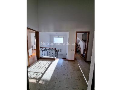 Casa de 4 alcobas en venta en Sabaneta, Sabaneta, 350 m² · foto 15 de 16