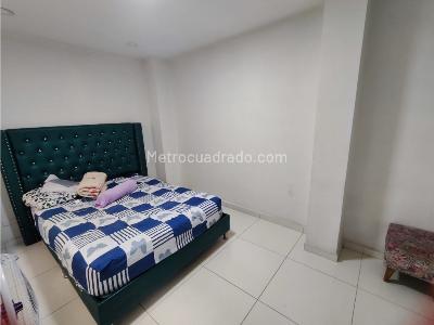 Apartamento de 3 alcobas en venta en Cabañas, Bello, 100 m² · foto 5 de 8
