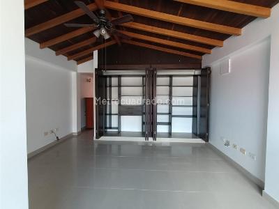 Casa de 3 alcobas en venta en Calatrava, Itagüí, 136 m² · foto 11 de 20