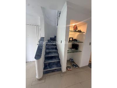 Apartamento de 3 alcobas en venta en El Poblado, Medellín, 262 m² · foto 5 de 17