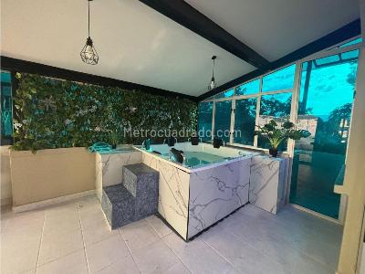 Apartamento de 3 alcobas en venta en El Poblado, Medellín, 262 m² · foto 13 de 17