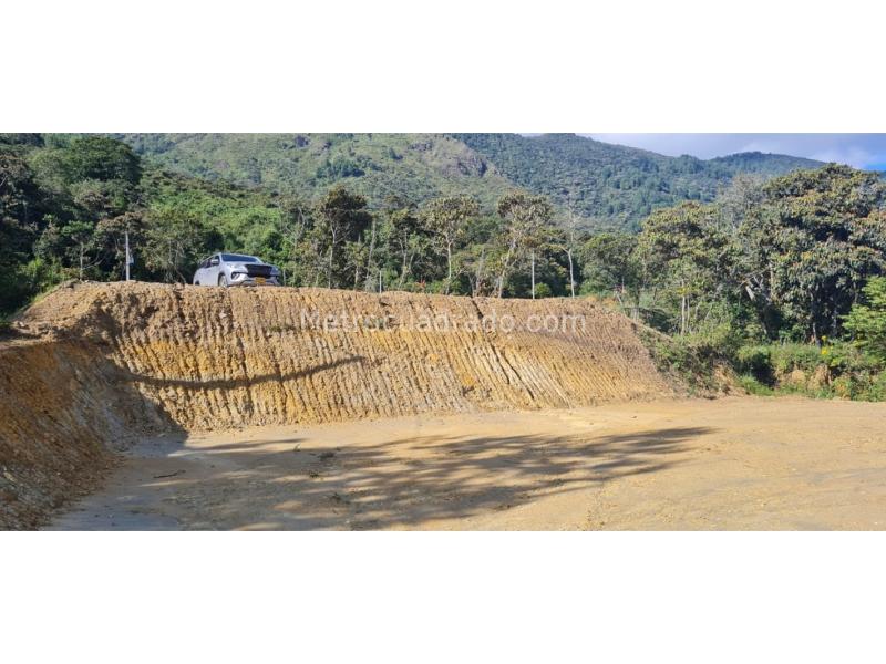 Lote en Venta, Niquia, Bello - Más