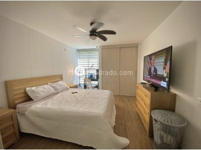 Apartamento de 2 alcobas en venta en El Poblado, Medellín, 88 m² · foto 5 de 9