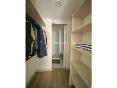 Apartamento de 2 alcobas en venta en El Poblado, Medellín, 88 m² · foto 6 de 9
