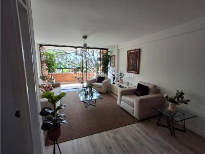 Apartamento de 3 alcobas en venta en El Poblado, Medellín, 114 m² · foto 2 de 17