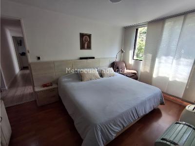 Apartamento de 3 alcobas en venta en El Poblado, Medellín, 114 m² · foto 12 de 17