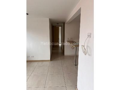 Apartamento de 3 alcobas en venta en Amazonia, Bello, 63 m² · foto 4 de 14