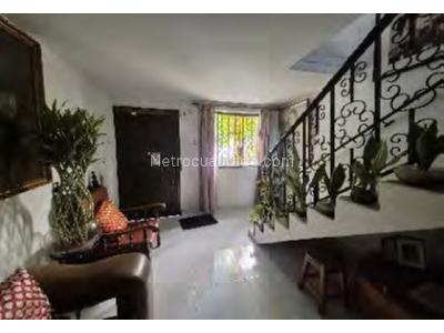Casa de 5 alcobas en venta en Buenos Aires, Medellín, 192 m² · foto 6 de 20