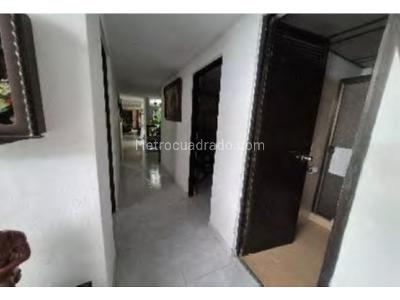 Casa de 5 alcobas en venta en Buenos Aires, Medellín, 192 m² · foto 7 de 20