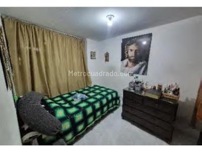 Casa de 5 alcobas en venta en Buenos Aires, Medellín, 192 m² · foto 16 de 20