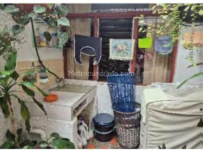 Casa de 5 alcobas en venta en Buenos Aires, Medellín, 192 m² · foto 18 de 20