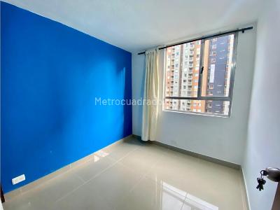 Apartamento de 3 alcobas en venta en Madera, Bello, 71 m² · foto 8 de 9